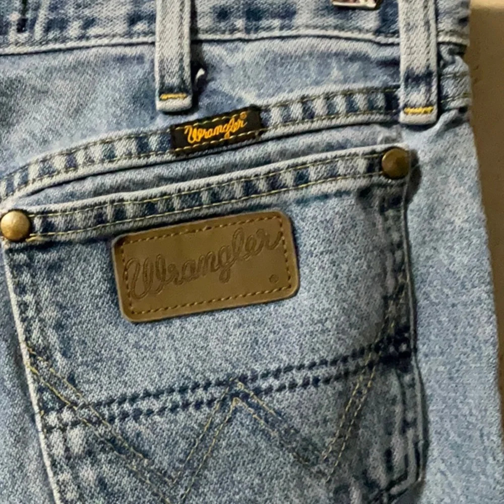 Wrangler - Picture 5 of 7